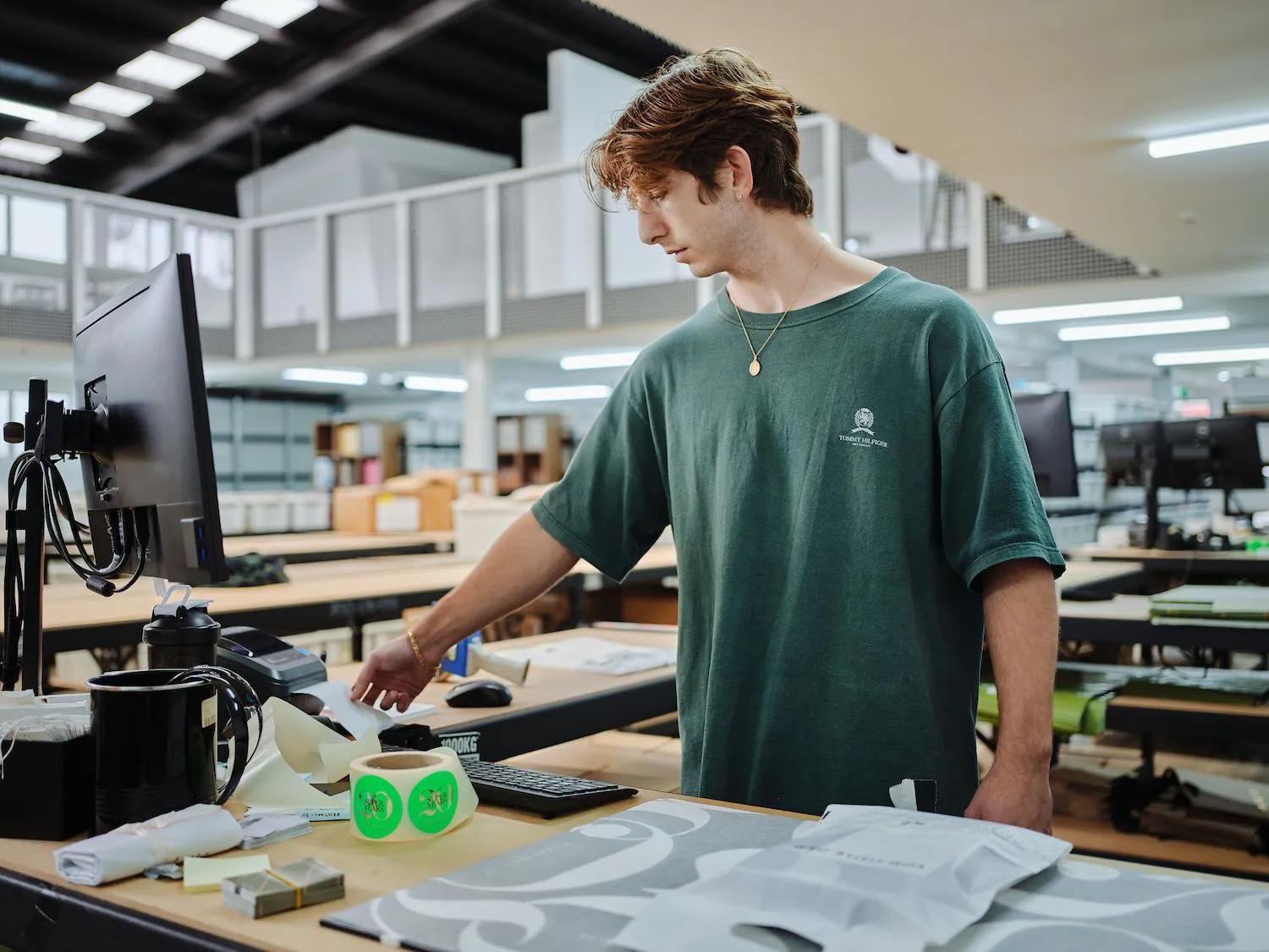 connecting retailers to couriers media illustration