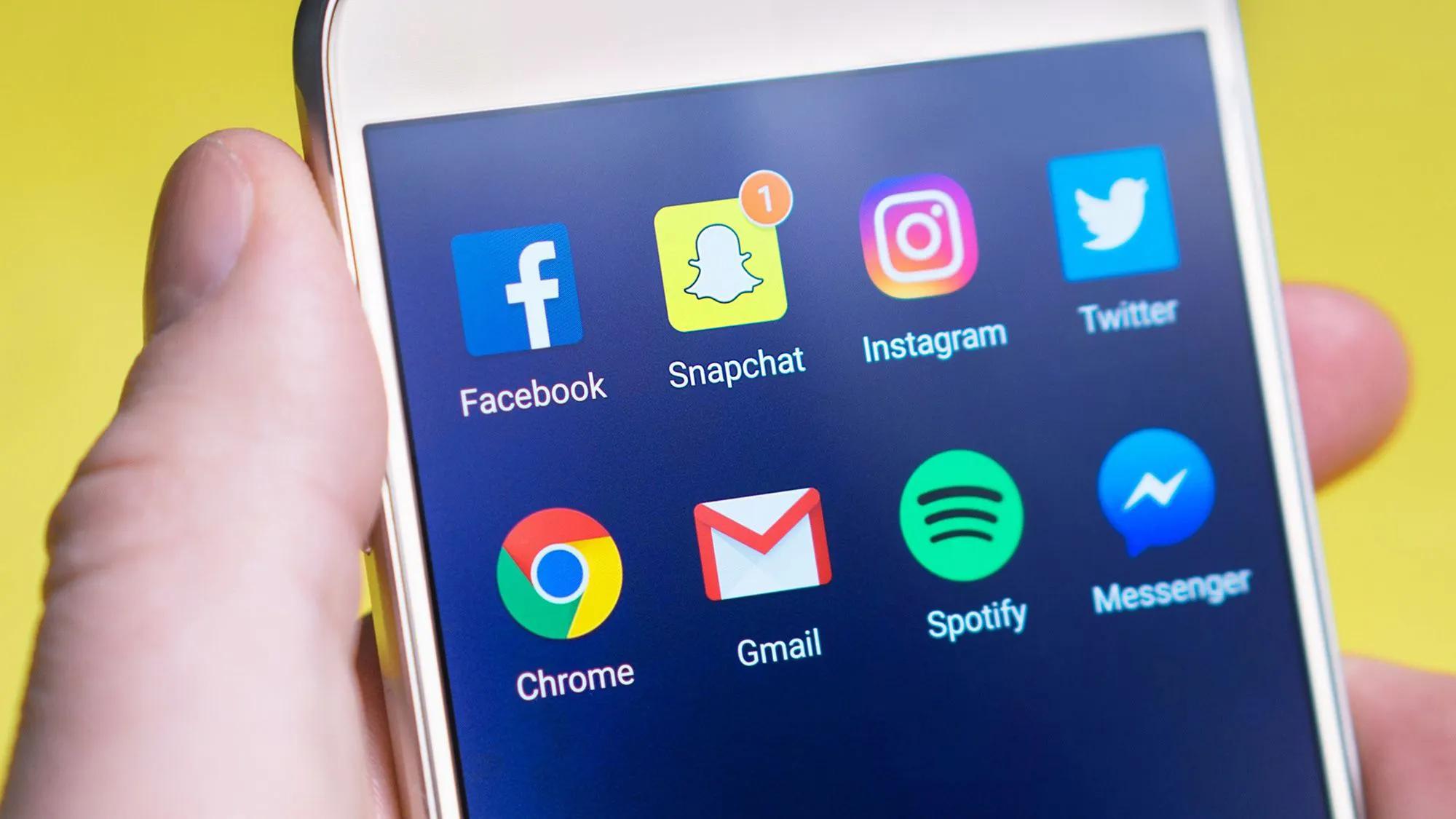 5 tips to set your ecommerce store up to succeed at selling on social illustration 5 tips to set your ecommerce store up to succeed at selling on social illustration