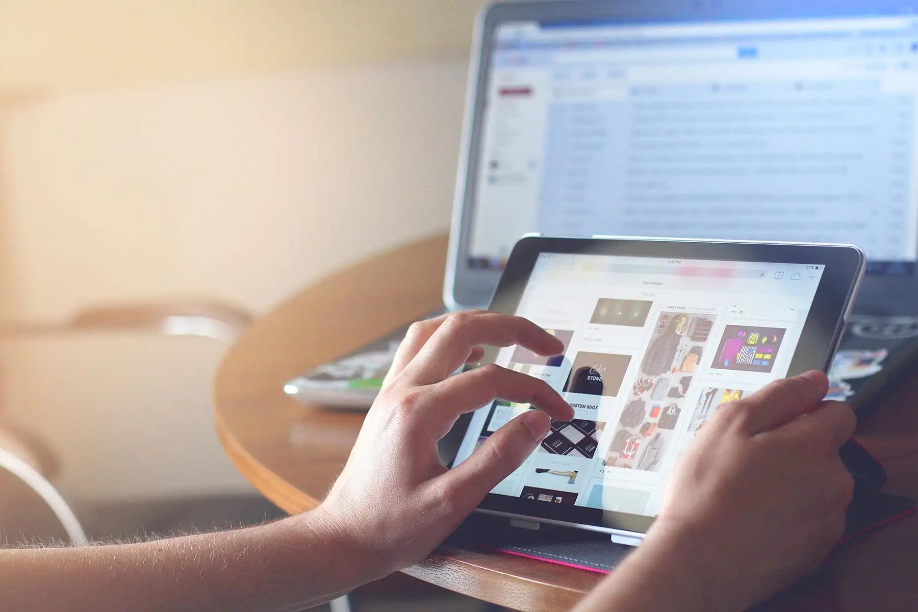 6 benefits of selling on social for your online store illustration 6 benefits of selling on social for your online store illustration