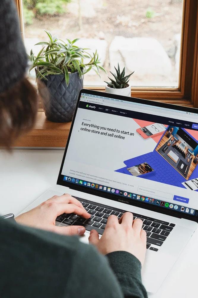 Starshipit connects Shopify to Australia Post, DHL, Royal Mail and more.
